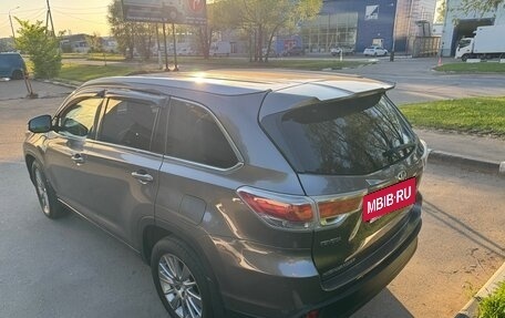 Toyota Highlander III, 2014 год, 2 550 000 рублей, 5 фотография