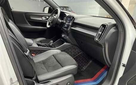 Volvo XC40 I, 2021 год, 2 500 000 рублей, 13 фотография