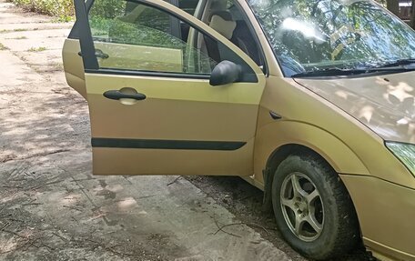 Ford Focus IV, 2002 год, 260 000 рублей, 2 фотография