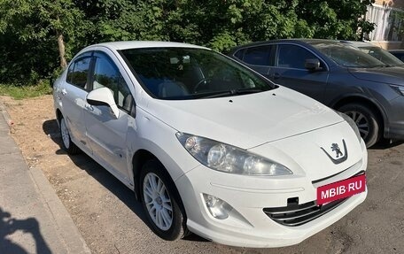 Peugeot 408 I рестайлинг, 2014 год, 620 000 рублей, 3 фотография