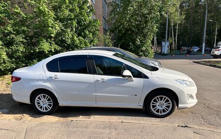 Peugeot 408 I рестайлинг, 2014 год, 620 000 рублей, 4 фотография