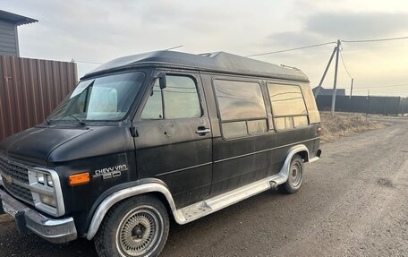 Chevrolet Van, 1992 год, 1 000 000 рублей, 3 фотография