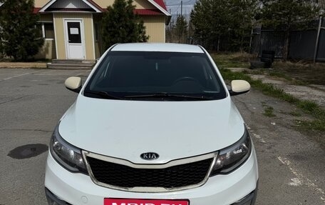 KIA Rio III рестайлинг, 2015 год, 700 000 рублей, 2 фотография