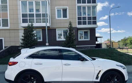 Infiniti QX70, 2014 год, 3 199 000 рублей, 7 фотография