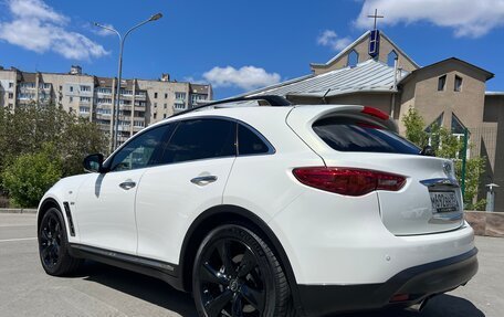 Infiniti QX70, 2014 год, 3 199 000 рублей, 9 фотография