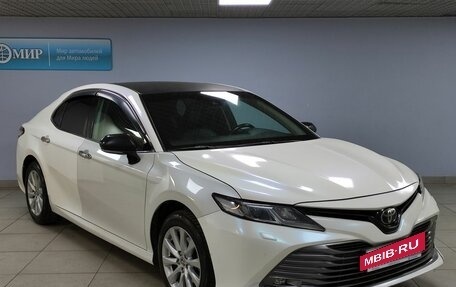 Toyota Camry, 2018 год, 2 058 000 рублей, 3 фотография