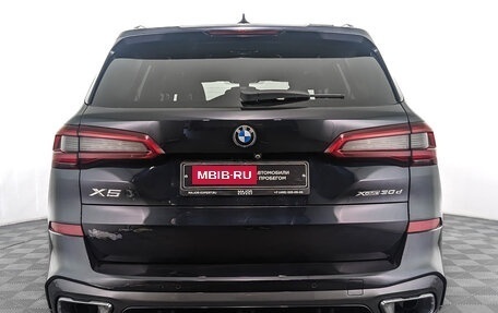 BMW X5, 2019 год, 6 200 000 рублей, 6 фотография