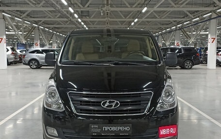 Hyundai H-1 II рестайлинг, 2016 год, 1 729 950 рублей, 2 фотография