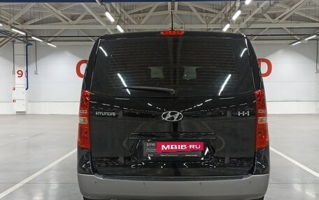 Hyundai H-1 II рестайлинг, 2016 год, 1 729 950 рублей, 6 фотография