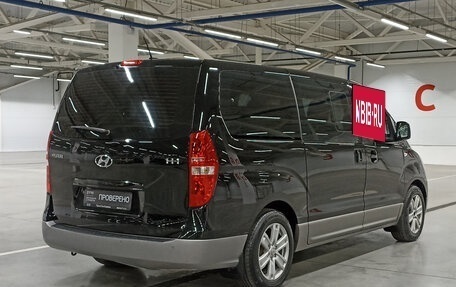 Hyundai H-1 II рестайлинг, 2016 год, 1 729 950 рублей, 5 фотография