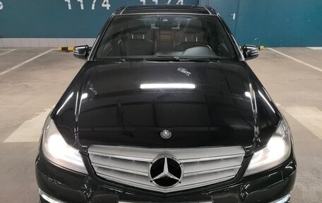 Mercedes-Benz C-Класс, 2012 год, 1 750 000 рублей, 2 фотография
