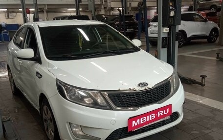 KIA Rio III рестайлинг, 2012 год, 620 000 рублей, 2 фотография