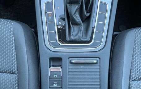 Volkswagen Passat B8 рестайлинг, 2021 год, 2 850 000 рублей, 7 фотография