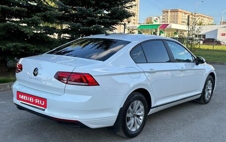 Volkswagen Passat B8 рестайлинг, 2021 год, 2 850 000 рублей, 4 фотография