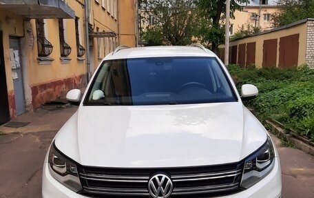 Volkswagen Tiguan I, 2016 год, 1 600 000 рублей, 2 фотография