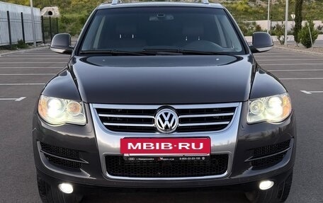 Volkswagen Touareg III, 2007 год, 1 249 000 рублей, 2 фотография