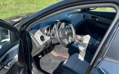 Chevrolet Cruze II, 2013 год, 800 000 рублей, 13 фотография