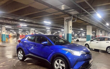 Toyota C-HR I рестайлинг, 2019 год, 2 000 000 рублей, 4 фотография