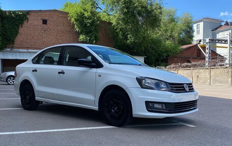 Volkswagen Polo VI (EU Market), 2019 год, 690 000 рублей, 3 фотография