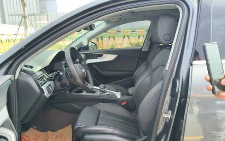 Audi A4, 2022 год, 2 830 000 рублей, 13 фотография
