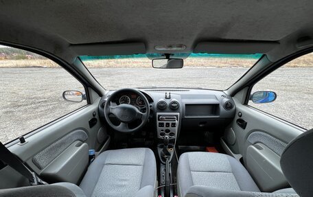 Renault Logan I, 2006 год, 300 000 рублей, 10 фотография