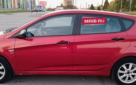 Hyundai Solaris II рестайлинг, 2013 год, 700 000 рублей, 8 фотография