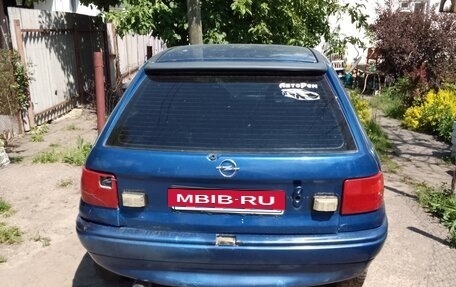 Opel Astra F, 1994 год, 53 000 рублей, 2 фотография
