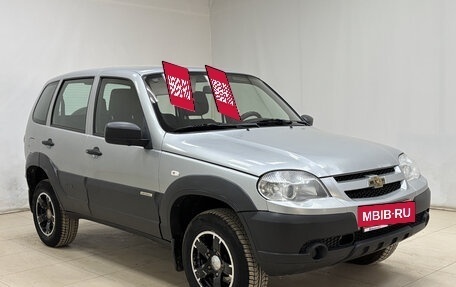 Chevrolet Niva I рестайлинг, 2016 год, 610 000 рублей, 2 фотография