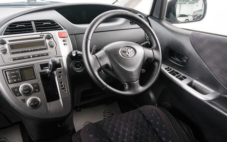 Toyota Ractis I, 2006 год, 729 000 рублей, 8 фотография