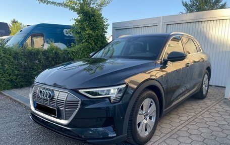 Audi e-tron I, 2022 год, 4 532 983 рублей, 3 фотография
