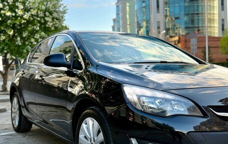 Opel Astra J, 2013 год, 890 000 рублей, 4 фотография