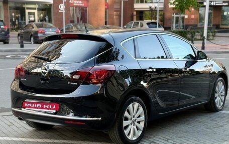 Opel Astra J, 2013 год, 890 000 рублей, 11 фотография