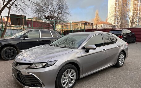 Toyota Camry, 2022 год, 3 600 000 рублей, 2 фотография