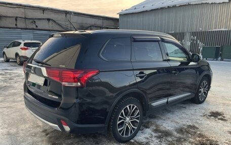 Mitsubishi Outlander III рестайлинг 3, 2015 год, 1 520 000 рублей, 4 фотография