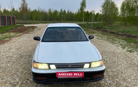 Toyota Vista, 1992 год, 180 000 рублей, 7 фотография