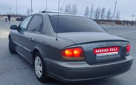 Hyundai Sonata IV рестайлинг, 2001 год, 390 000 рублей, 6 фотография