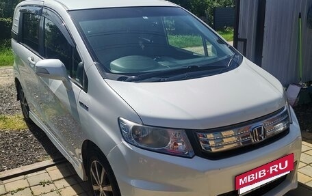 Honda Freed I, 2013 год, 1 100 000 рублей, 4 фотография