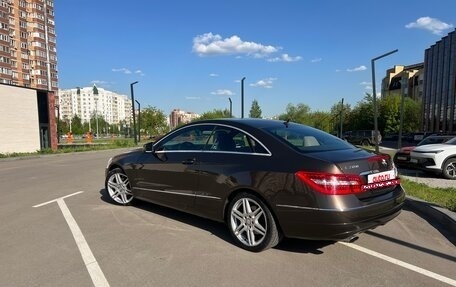 Mercedes-Benz E-Класс, 2012 год, 2 100 000 рублей, 5 фотография