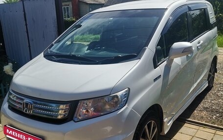 Honda Freed I, 2013 год, 1 100 000 рублей, 3 фотография