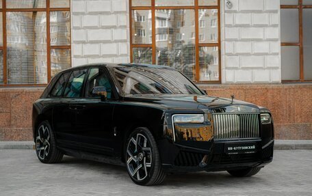 Rolls-Royce Cullinan, 2024 год, 82 000 000 рублей, 3 фотография