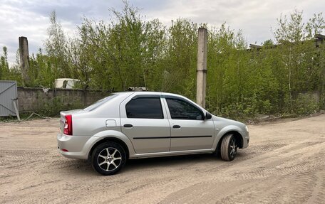 Renault Logan I, 2012 год, 700 000 рублей, 2 фотография
