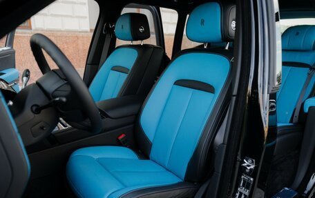 Rolls-Royce Cullinan, 2024 год, 82 000 000 рублей, 21 фотография