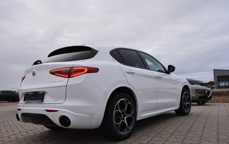 Alfa Romeo Giulia II, 2022 год, 3 910 000 рублей, 3 фотография