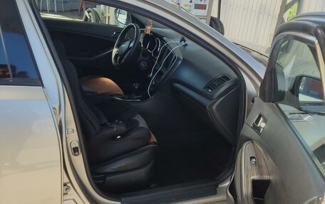 KIA K5 I рестайлинг, 2011 год, 990 000 рублей, 8 фотография