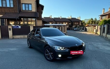 BMW 3 серия, 2014 год, 1 350 000 рублей, 2 фотография