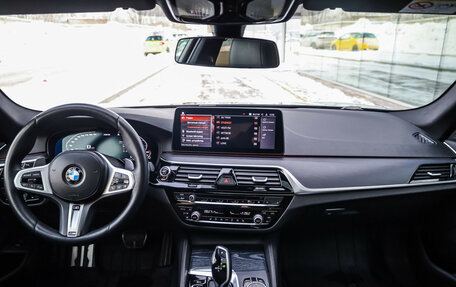 BMW 5 серия, 2021 год, 3 925 000 рублей, 13 фотография