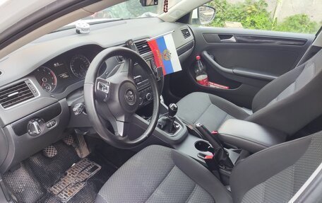 Volkswagen Jetta VI, 2012 год, 1 050 000 рублей, 5 фотография