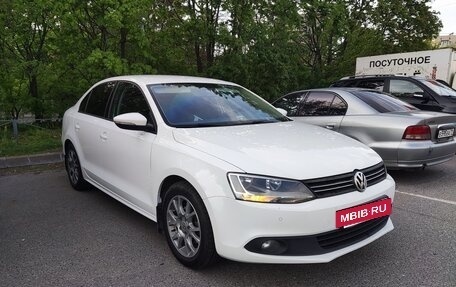 Volkswagen Jetta VI, 2012 год, 1 050 000 рублей, 2 фотография