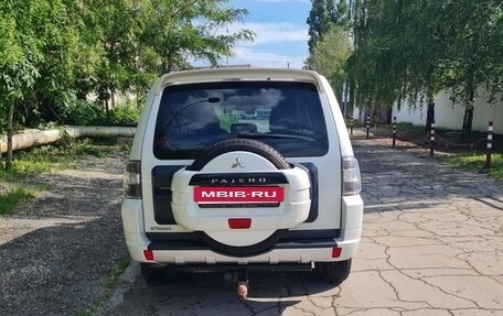 Mitsubishi Pajero IV, 2014 год, 2 700 000 рублей, 3 фотография