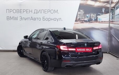 BMW 5 серия, 2022 год, 6 860 000 рублей, 4 фотография